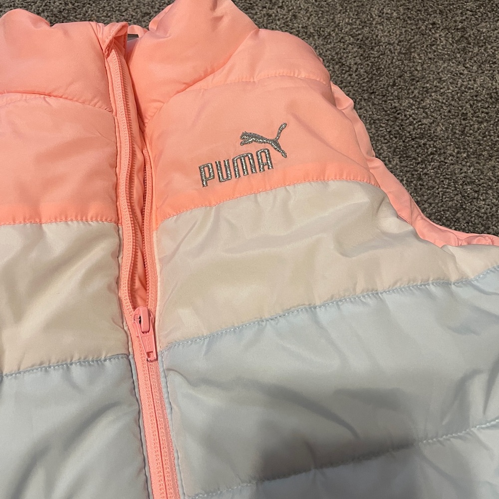 PUMA girls puffer vest, size 10/12 - Picture 2 of 4